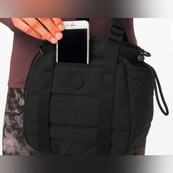 Euc Lululemon 6.5L Dash All Day Bucket Bag Like New 🆕 - Picture 7 of 11